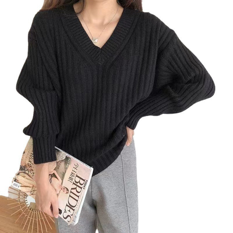 Loose and versatile knitted sweater top